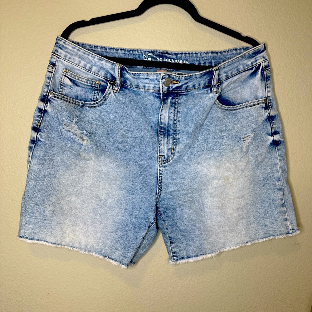 NoBo blue denim/jeans shorts in size 17 Juniors